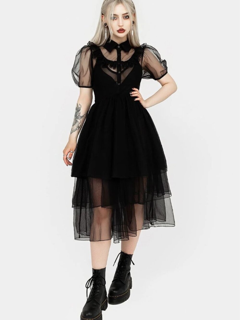 Disturbia Headhunter Frill Yoke Gown Size 6